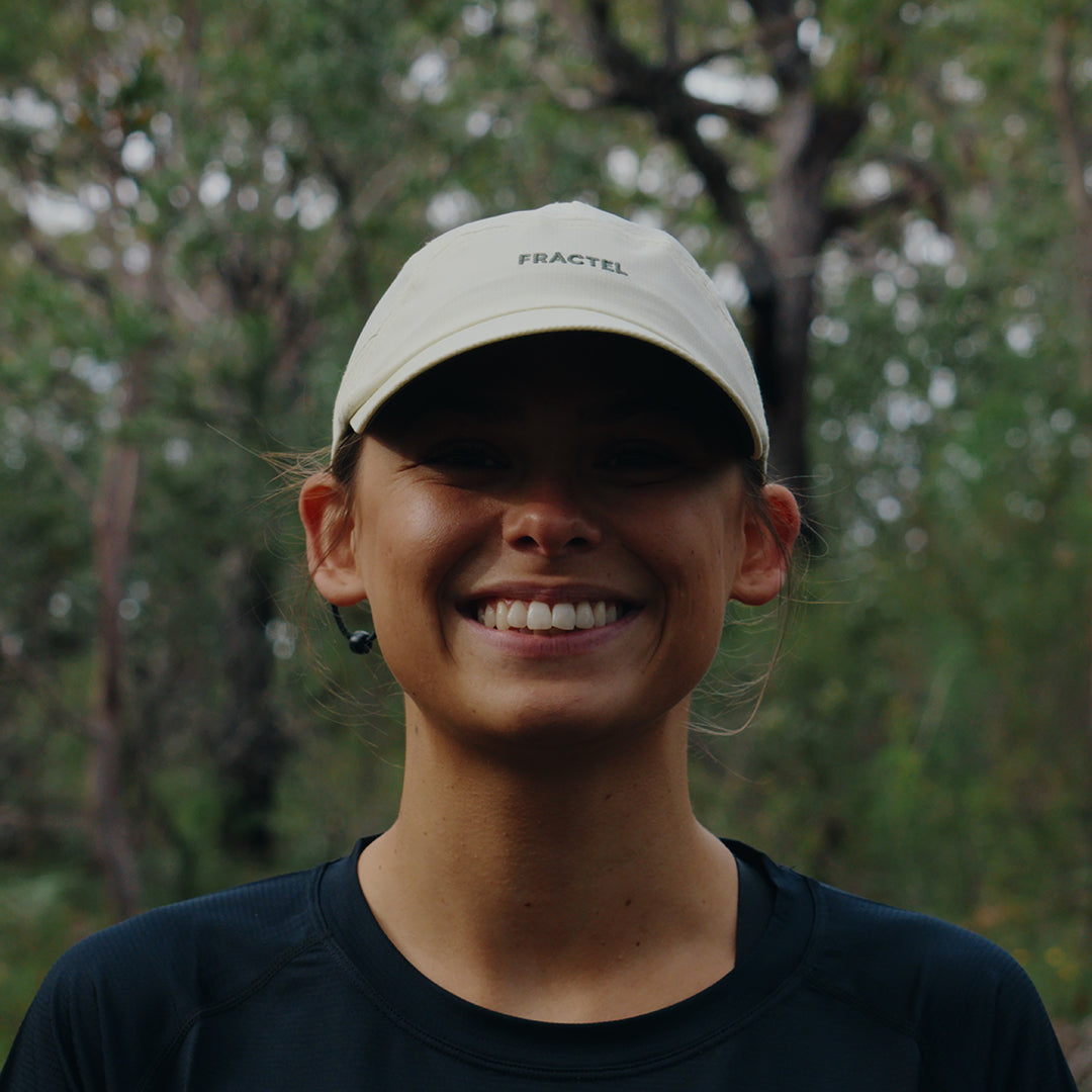Runner wearing the Fractel E-NOVA Running Cap