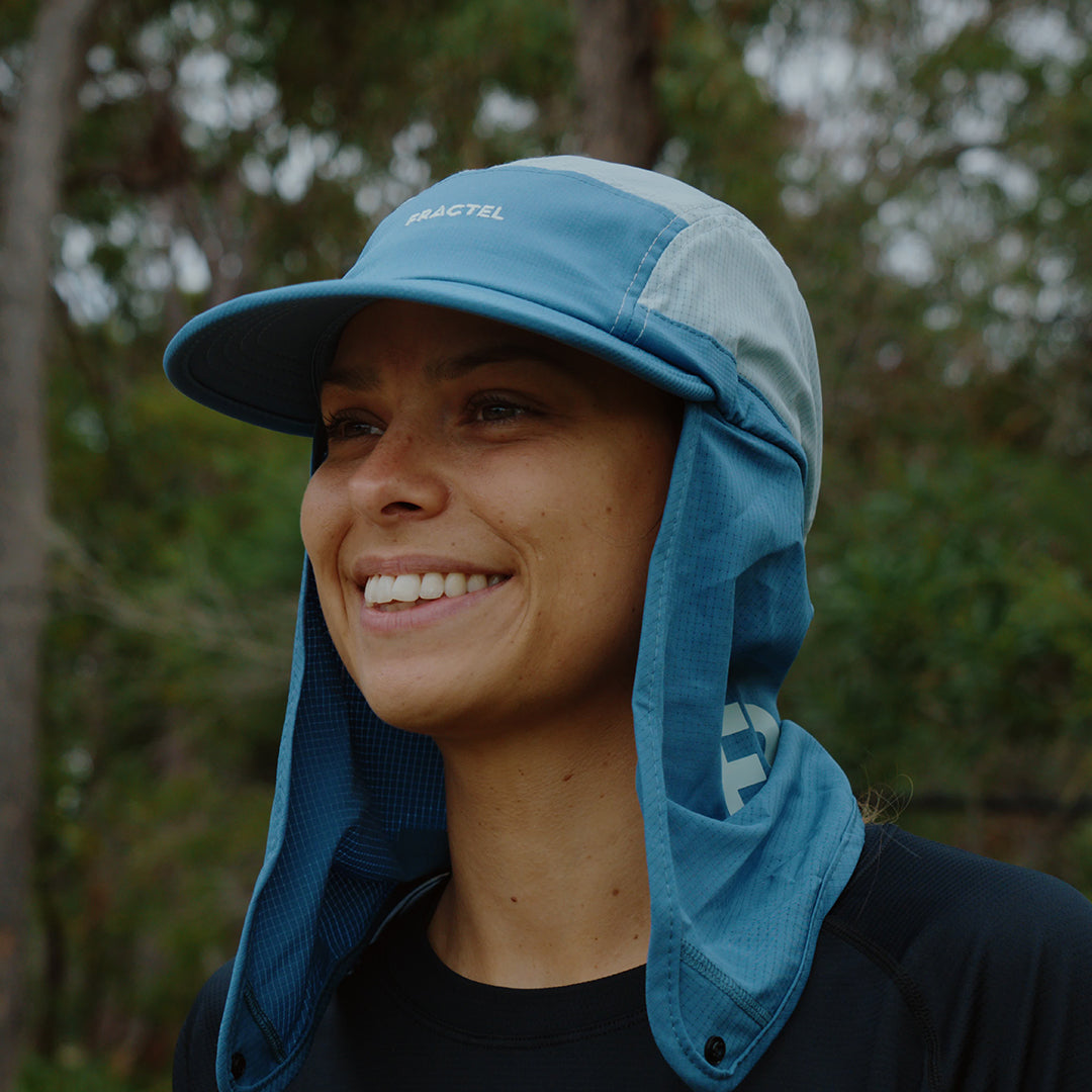 Runner wearing the Fractel L-DRIFTLINE Legionnaire Hat