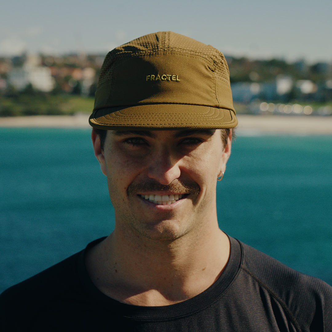 Runner wearing the Fractel M-COSMOS Running Cap