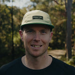 Runner wearing the Fractel M-NOVA Running Cap